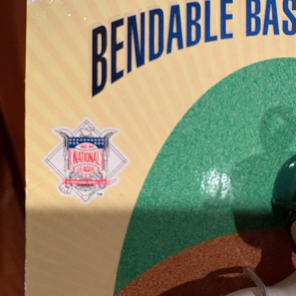vintage Oakland Athletics "Lil' Sports Brat" bendable baseball figure keychain. - Picture 5 of 7